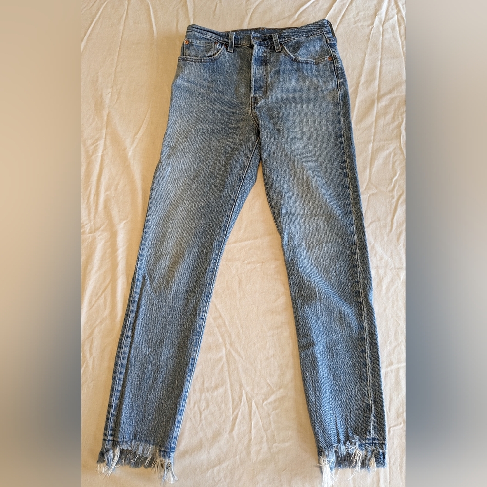 Levi's 501 button up Skinny Jeans Size 27 High Waist Distressed Blue Lig…